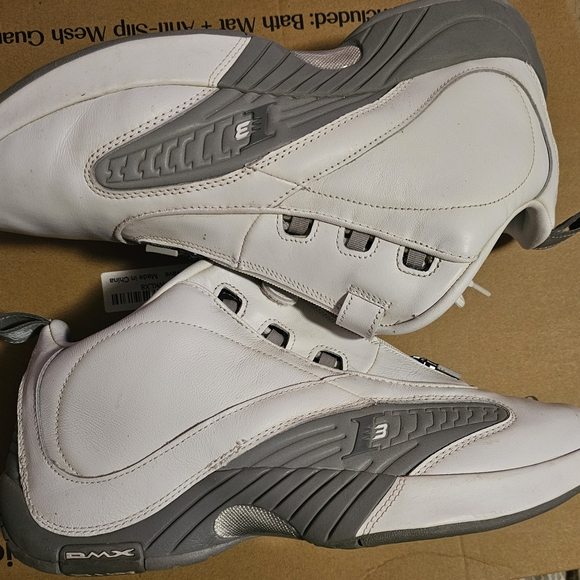 Reebok Answer IV "Only The Strong Survive" White and Gray Men's Shoes - Picture 1 of 4